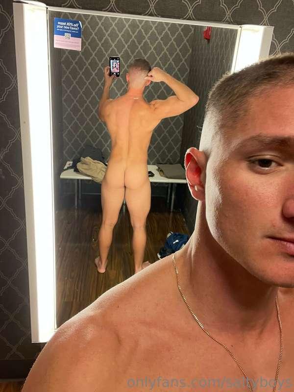 Rise n shine. Been a while since I buzzed my head. Feelin go..