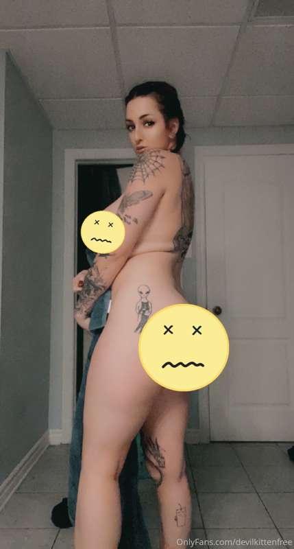 find me on premium, everything unlocked, pussy on feed. 🤤🤤 
..