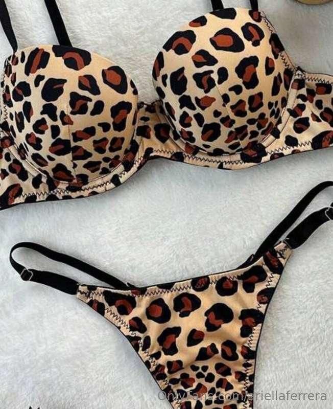 Huge discount on my leopard sets😍 DM ‘cougar’ for details 🔥🔥