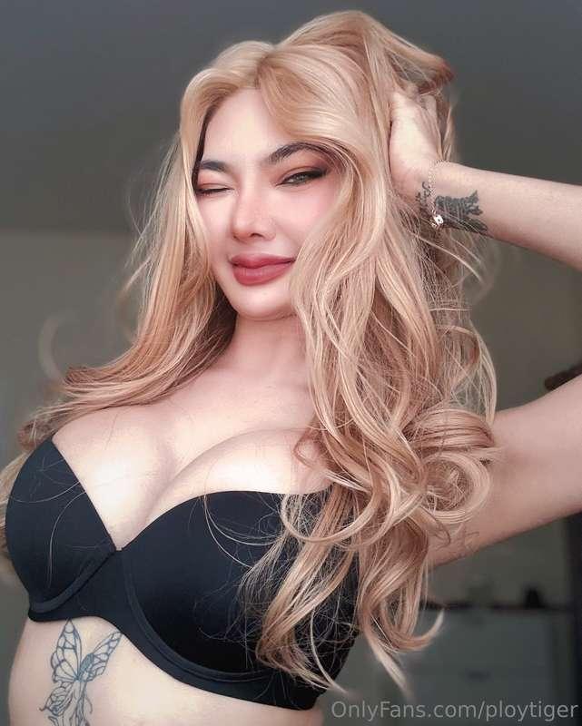 I hope Novembersurprises me with something good. 🥰