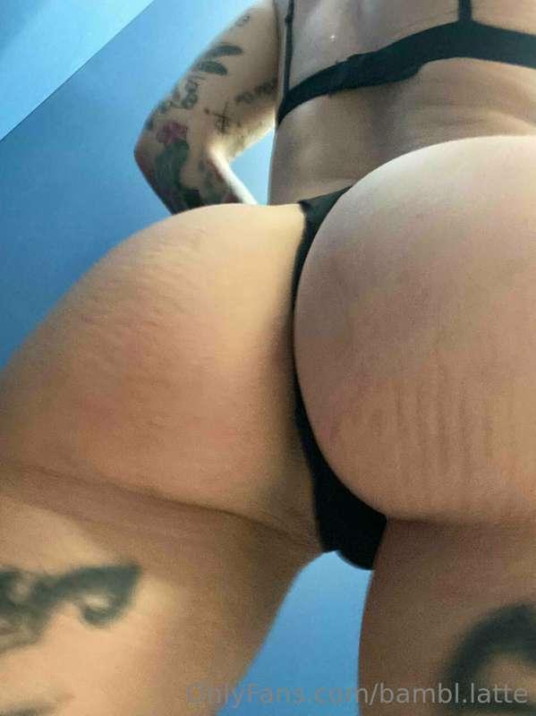 My ass is already waiting for your hot spankings 🍑👋💥💥