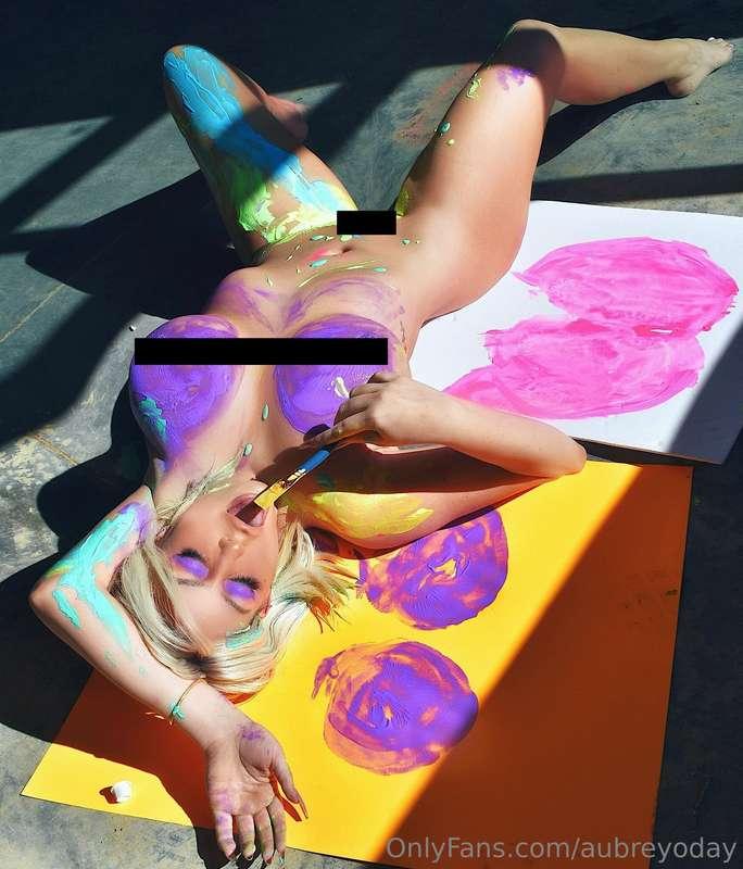 Me fully naked is a work of art 🎨