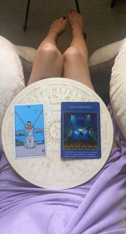 Tarot card reading for September 4th 2021  The Two of Swords..