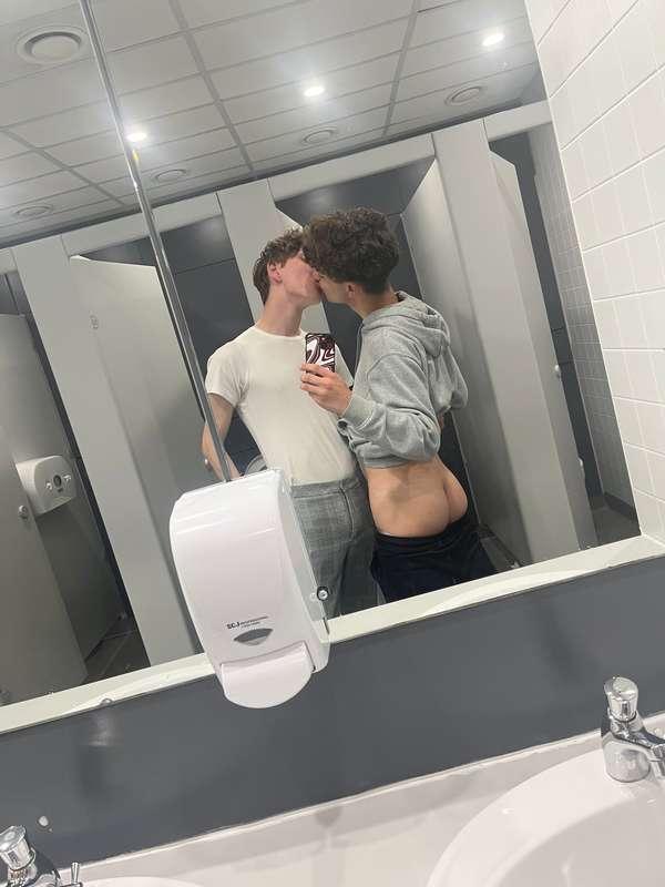 Steamy new public bathroom vid with @lorcanjgrady coming thi..