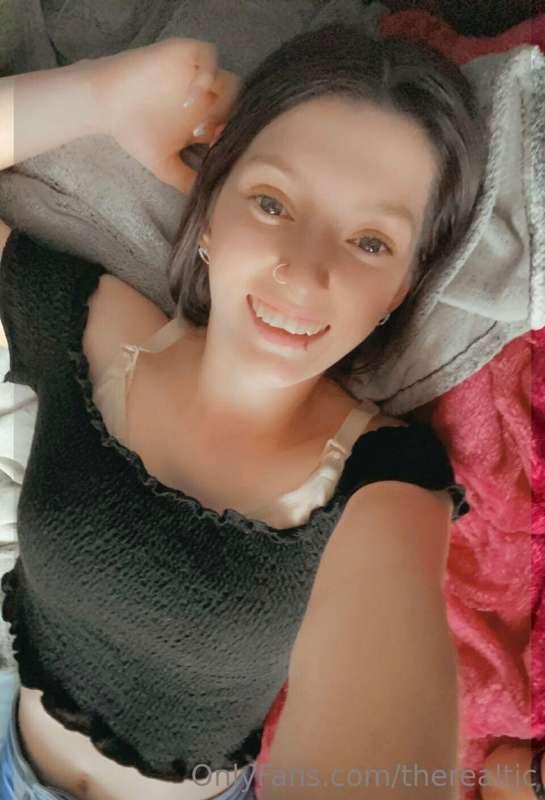 What id give to just stay in bed for 10 more minutes..