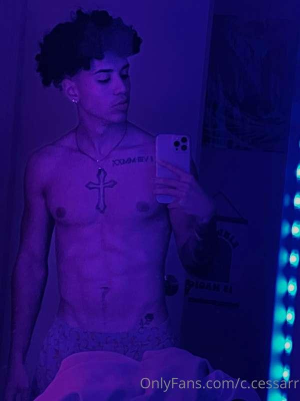 about to take a nice hot shower hope you all are amazing ple..