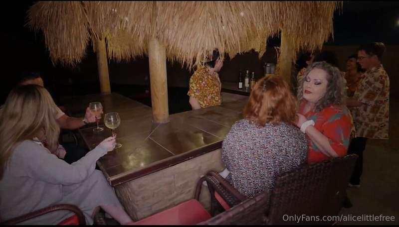 **Tiki Group Orgy** ***Orgy, B/G, G/G*** **🎥18 min video📸4 s..