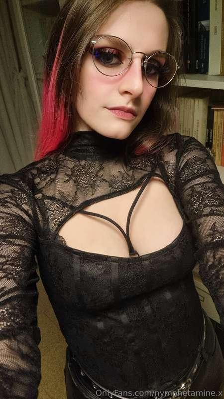 Hello everyone ♥️
I hope you're having a good day ✨️
This is..