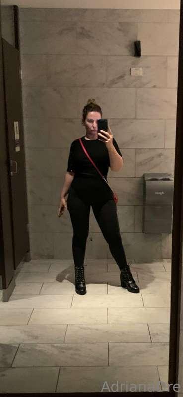 Nothing like a bathroom selfie 😂