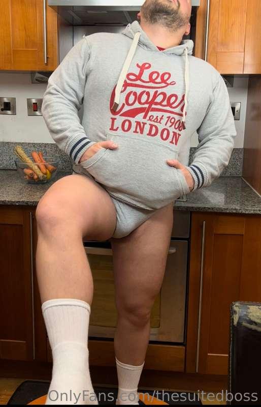 thesuitedboss image #0