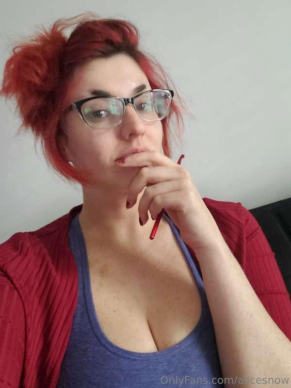 The sexy librarian look 