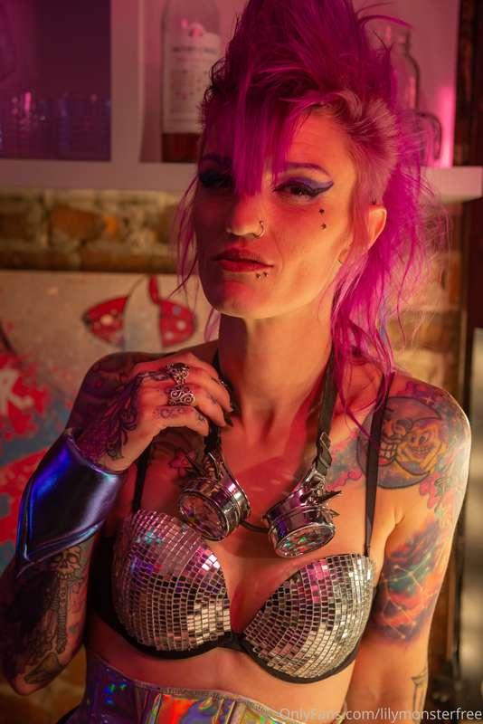 lilymonsterfree image #3