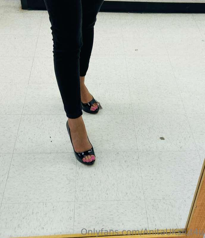 For all you foot lovers out there…what do you think? Do thes..