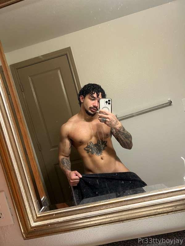 Hanging out in my DMs tonight, will you be there? 😈
