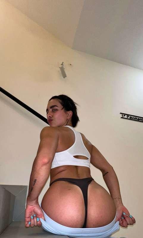 Disculpa, vecino 👀 Sorry, neighbor 🙈