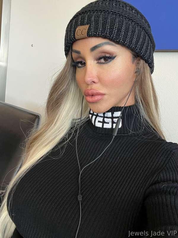 🎬 Filming in Atlanta was amazing! Flying across America look..
