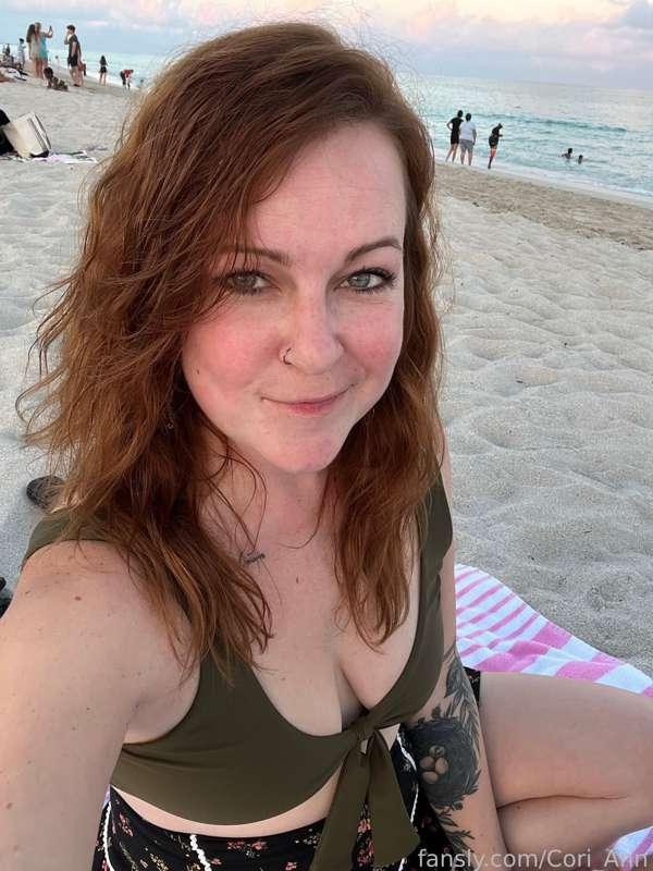 I need to go back to a beach soon! 💚

#fyp #redhead #tattooed #greeneyes #beach