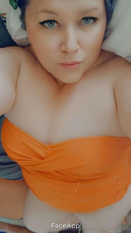 Why don't u get on top of me baby? X