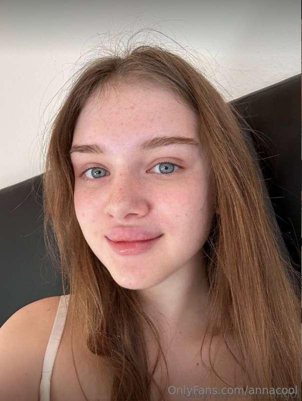 🔥 STOP SCROLLING 🔥@sofigol 🔥 Her wet pussy 🫦🫦 is waiting for..