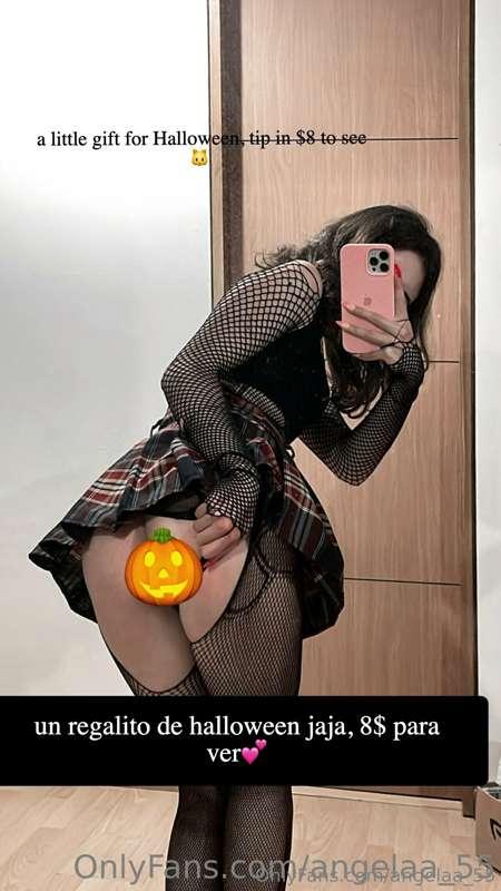 happy almost halloweeeeeenie :)