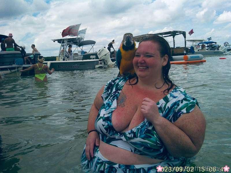 Home from vacation! I still have a HECTIC 2 weeks coming up,..