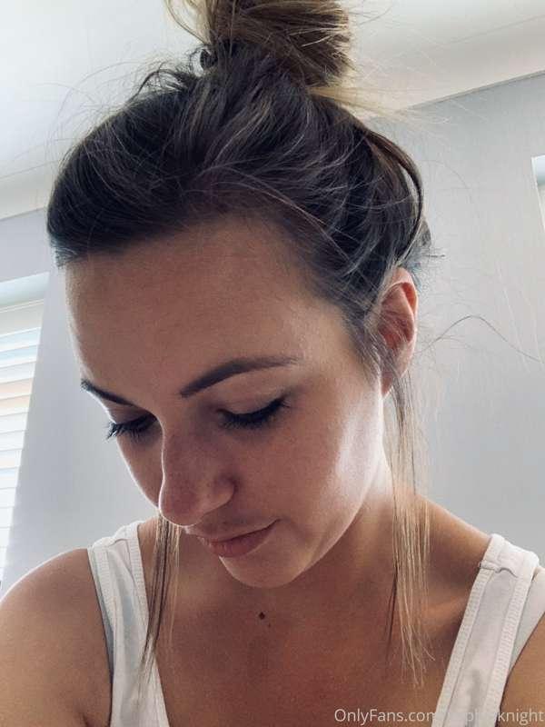 Classic Mum Bun 🤦‍♀️