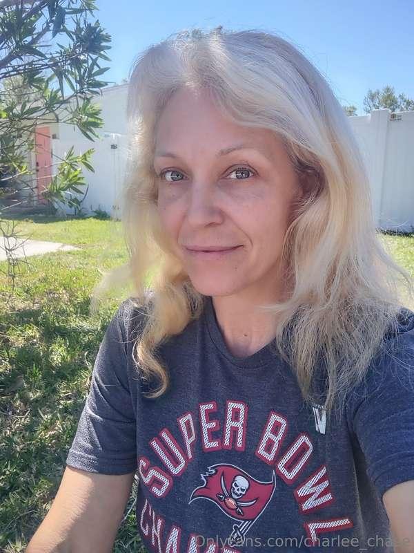 Wanted to say hi! 💋
