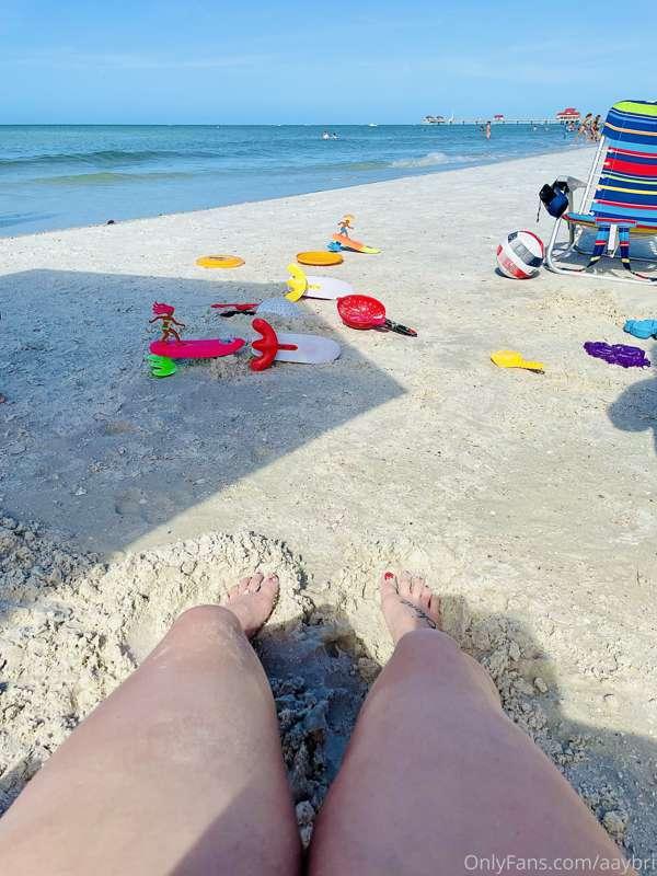 Been a busy, yet relaxing day at the beach 🌊