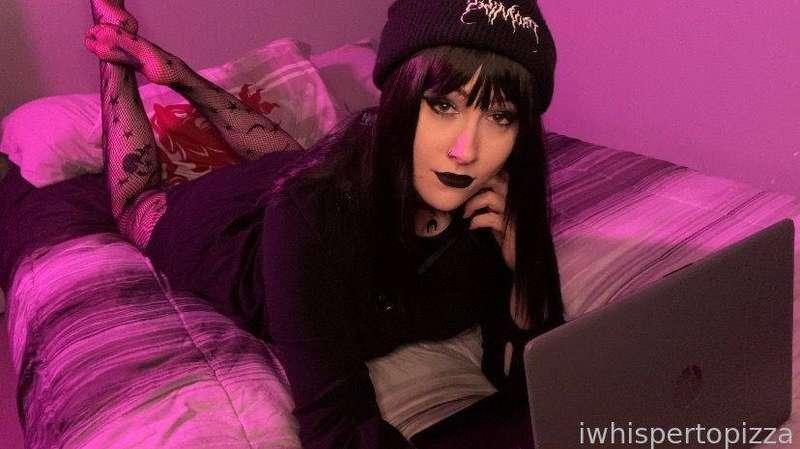 user396059627109756928 image #3