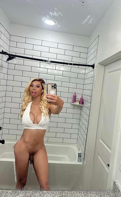 Get me hard bae