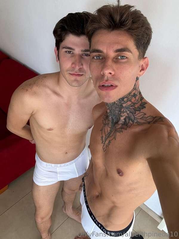 This guy @vitali_knyazev 😈 Would you like to see this collab..