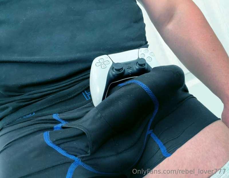 who wants to play a game with me?