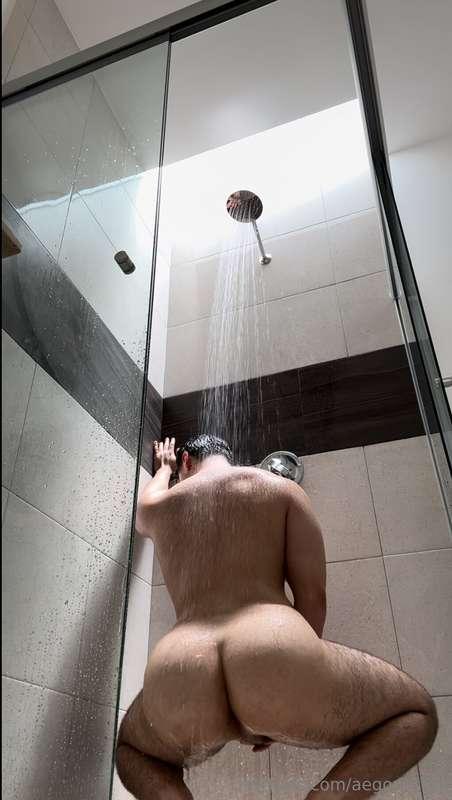 theres room for two 🤤