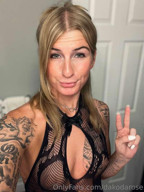 Here’s the last photodump from that laceyfit😝🙈
Caged pics, t..