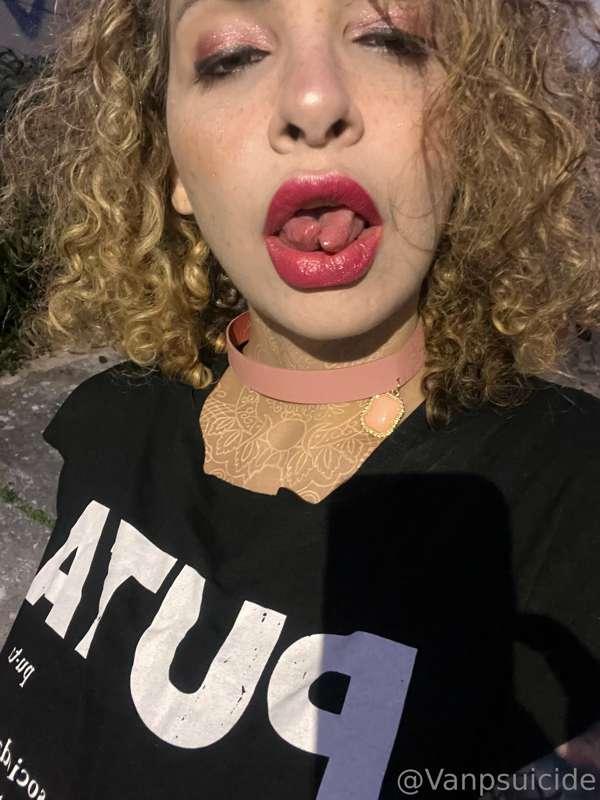 Let my tongue do some magic on your cock