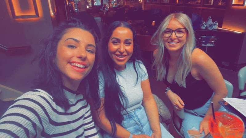 I had such a fantastic weekend with these beautiful ladies! ..