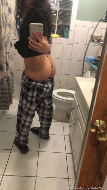 drowsywaifu image #0