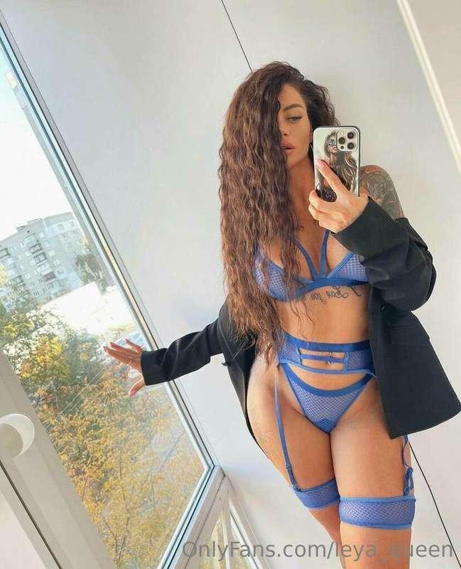 Kitties 🥰, I can't get enough of my new sexy lingerie set, b..