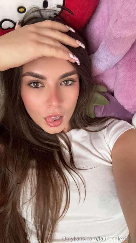 I'm missing you on my uncensored page babe 🙈 come talk to me..