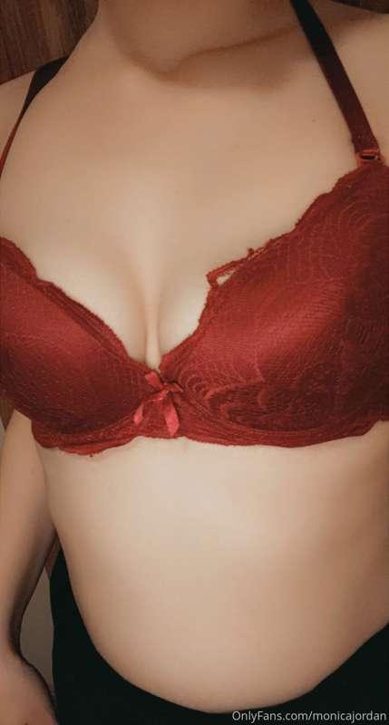 I need more bras just like this one 😩