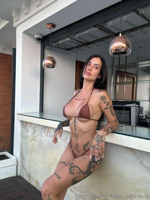 I love this bikini but I think it would look better off