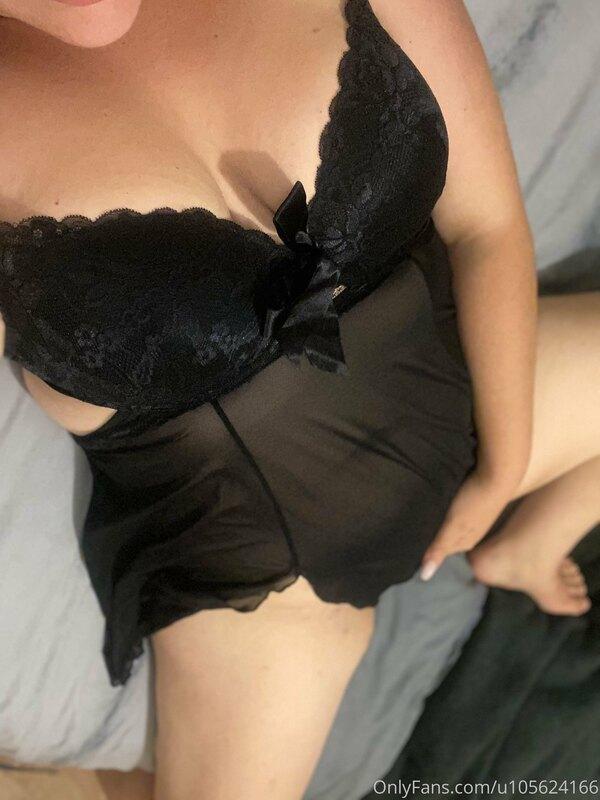 Come join me in bed ??