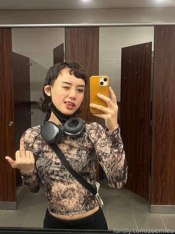 zoemieu image #2