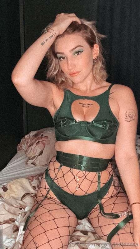Fishnet fun😮‍💨❤️