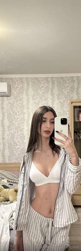 ## 🔥 🔥 🔥 HOT GIRL @iisabella_love🔥 🔥 🔥This innocent cutie @i..