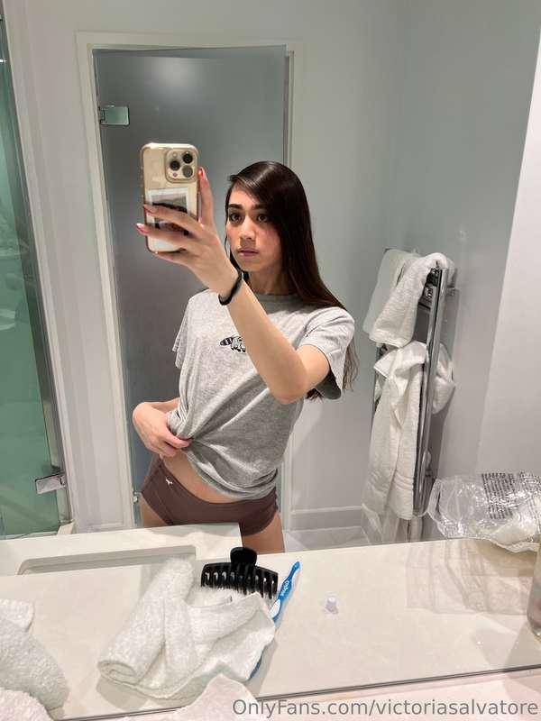 hi everyone. me and my friend had our phones stolen so i hav..