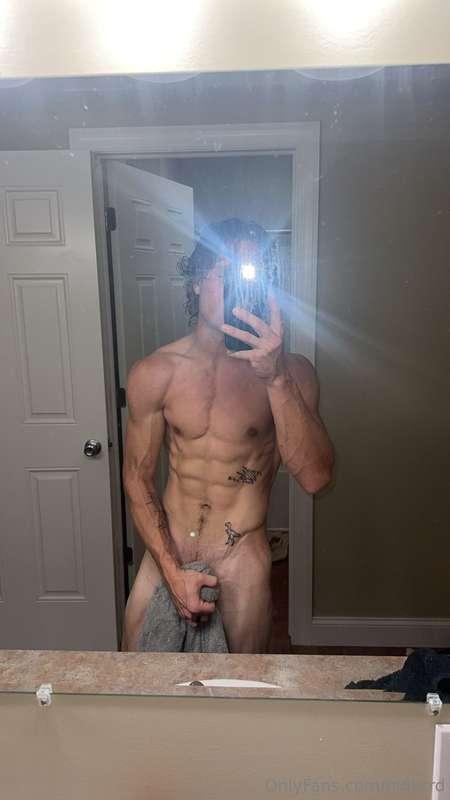wishing i had someone running there hands all over my body r..