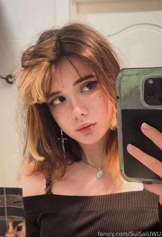 suisaiuwu image #10