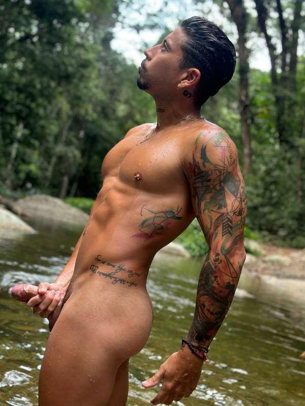 In the river you have a great time https://onlyfans.com/jose..