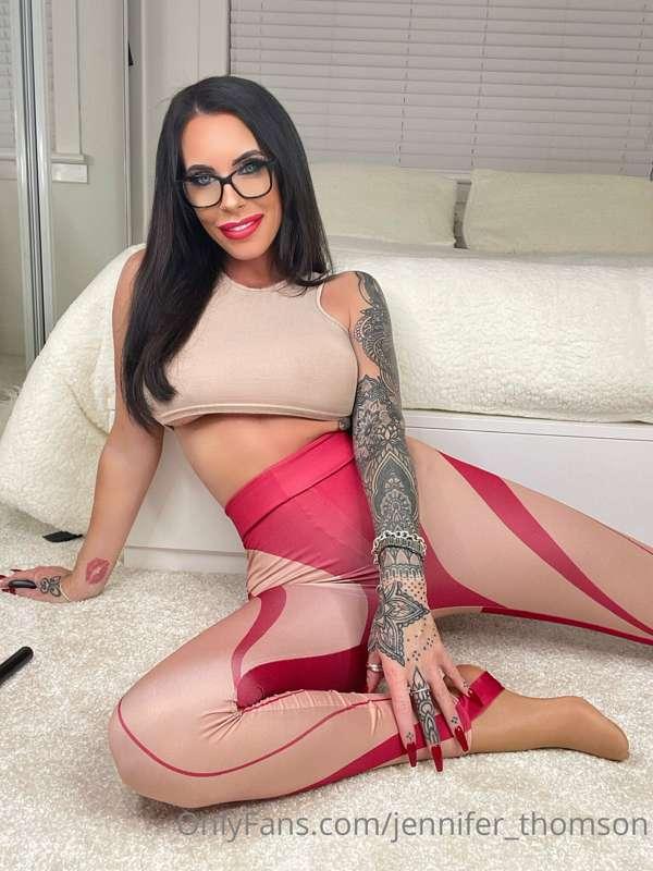 I’m just about to upload this set to my VIP PAGE @jennnnnife..